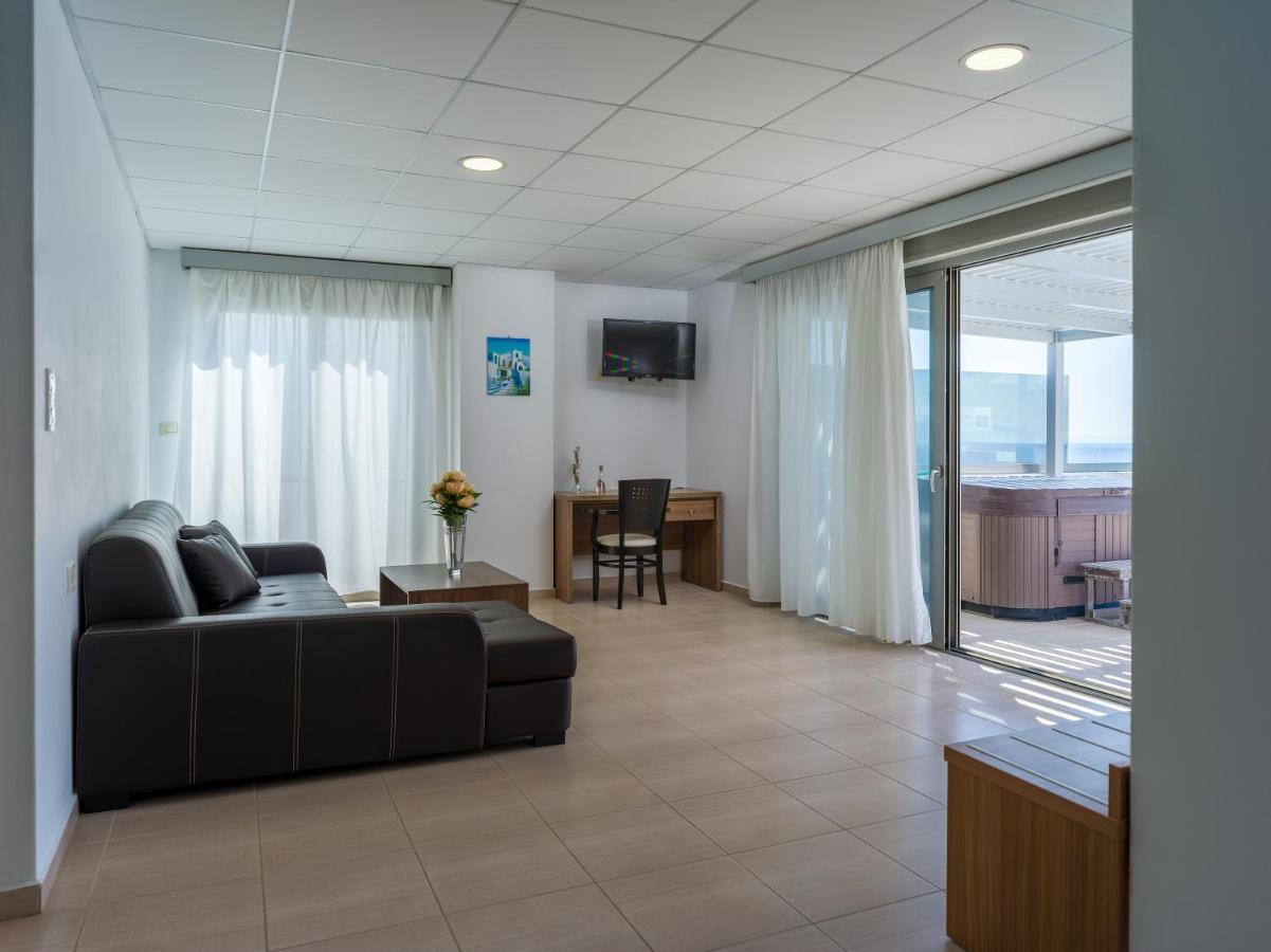 Royal Bay Suites Kéfalos エクステリア 写真