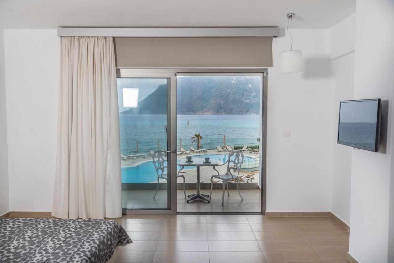 Royal Bay Suites Kéfalos エクステリア 写真