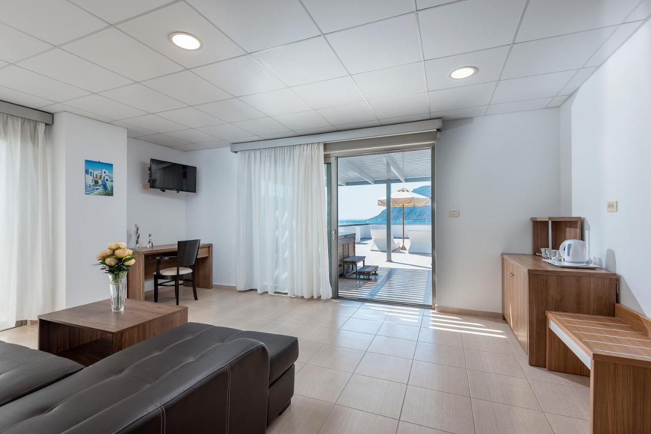 Royal Bay Suites Kéfalos エクステリア 写真