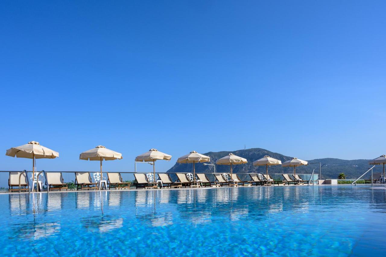 Royal Bay Suites Kéfalos エクステリア 写真