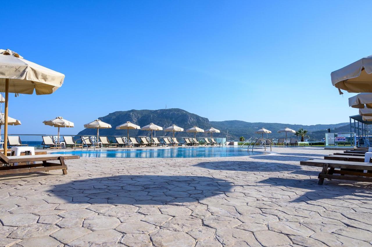 Royal Bay Suites Kéfalos エクステリア 写真