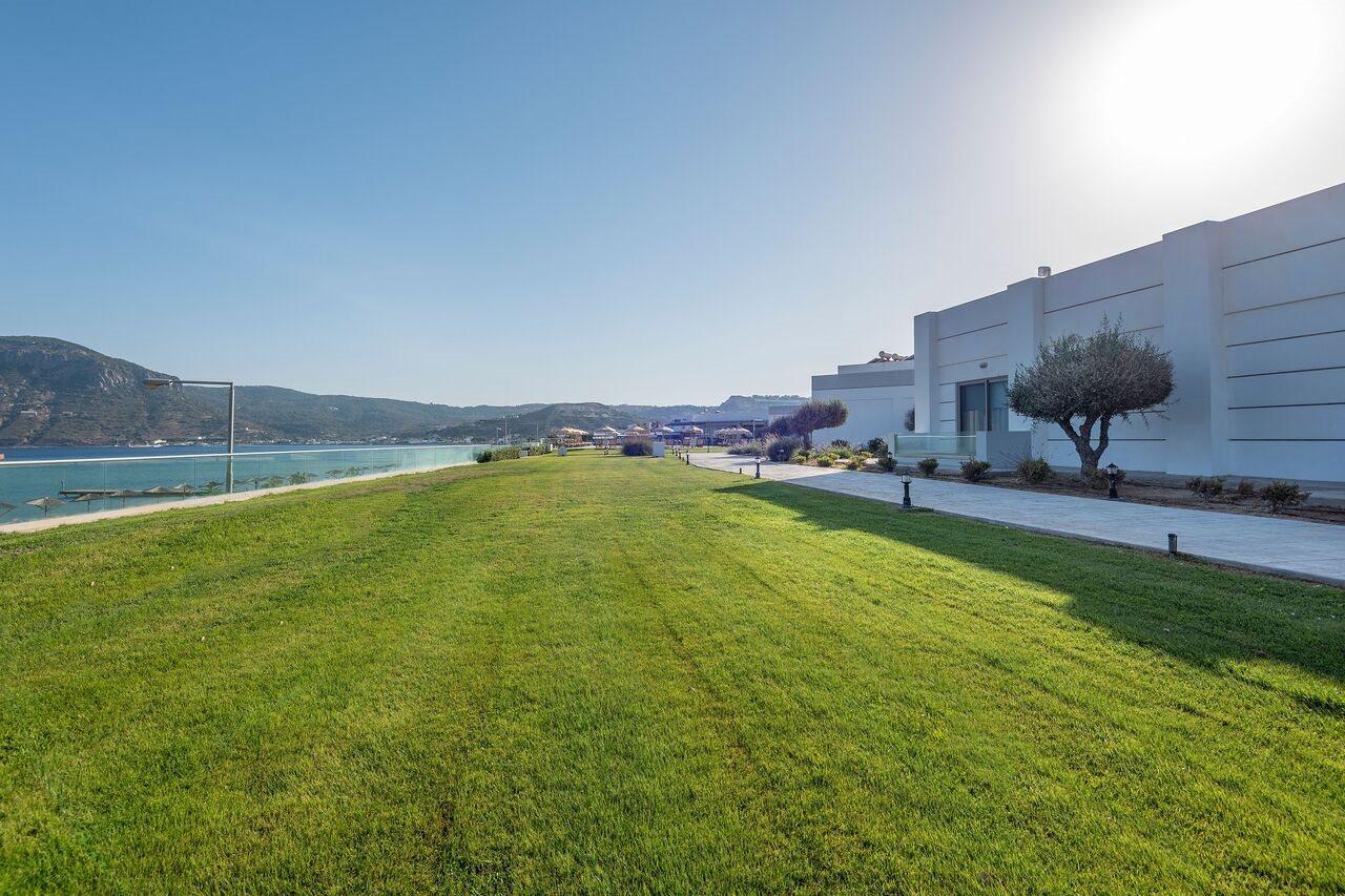 Royal Bay Suites Kéfalos エクステリア 写真