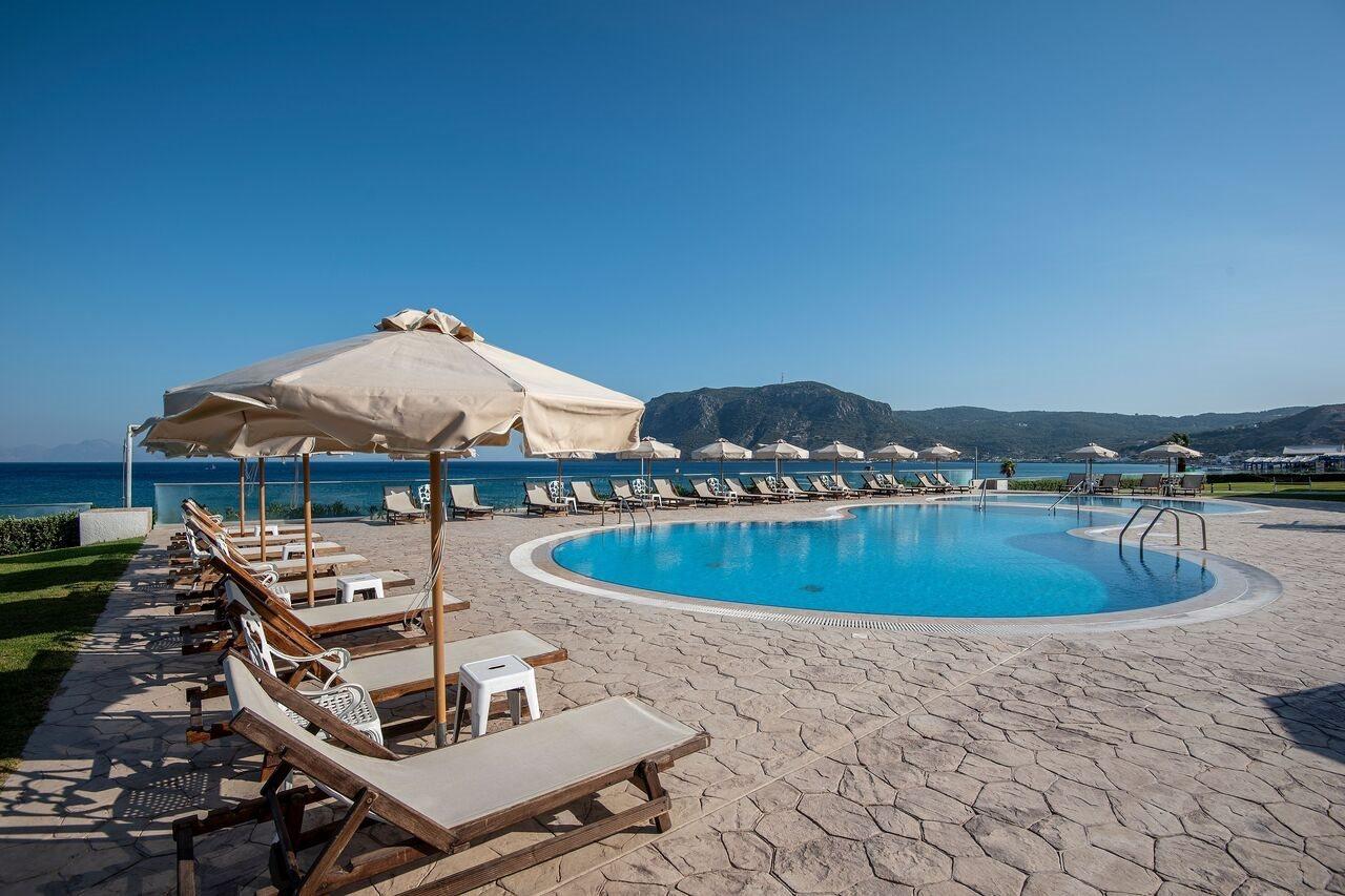 Royal Bay Suites Kéfalos エクステリア 写真