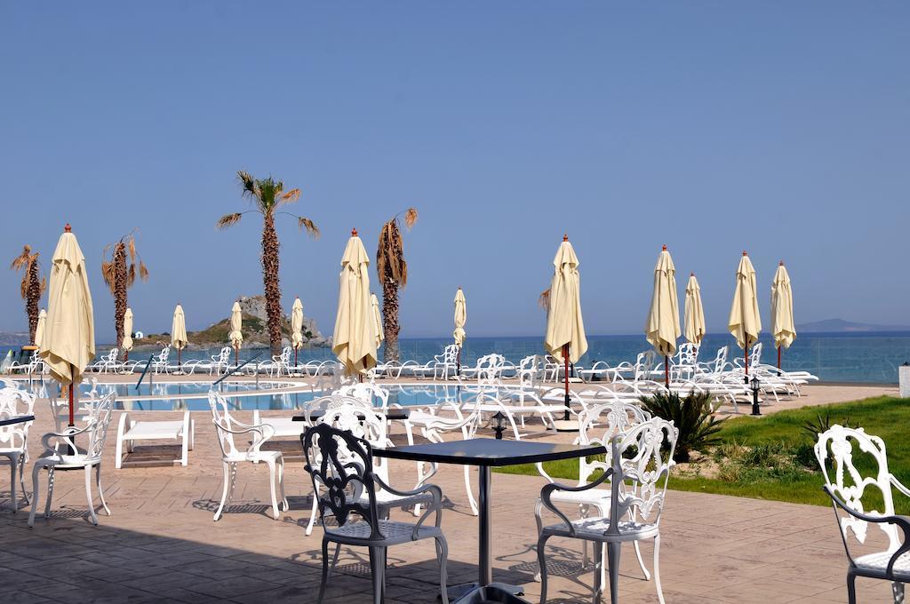 Royal Bay Suites Kéfalos エクステリア 写真