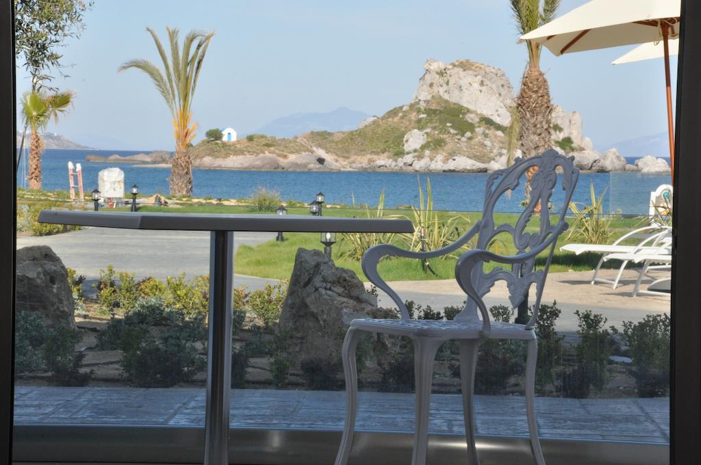 Royal Bay Suites Kéfalos エクステリア 写真